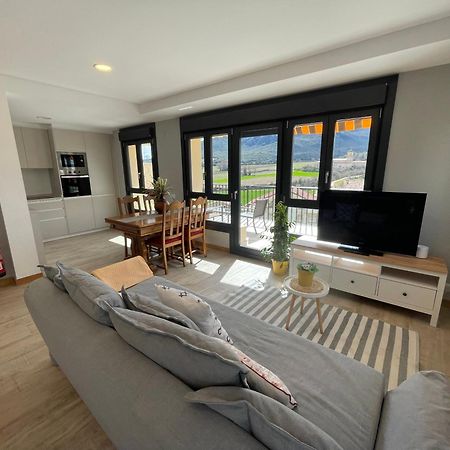Apartamentos Montejurra Айеги Экстерьер фото