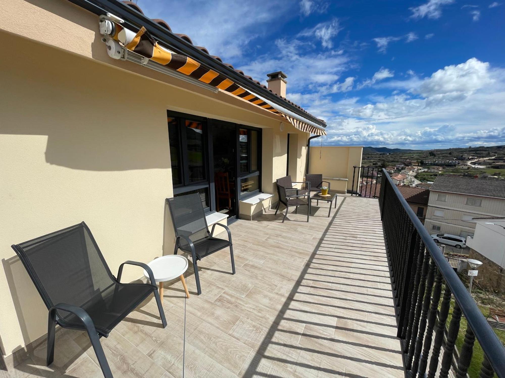Apartamentos Montejurra Айеги Экстерьер фото