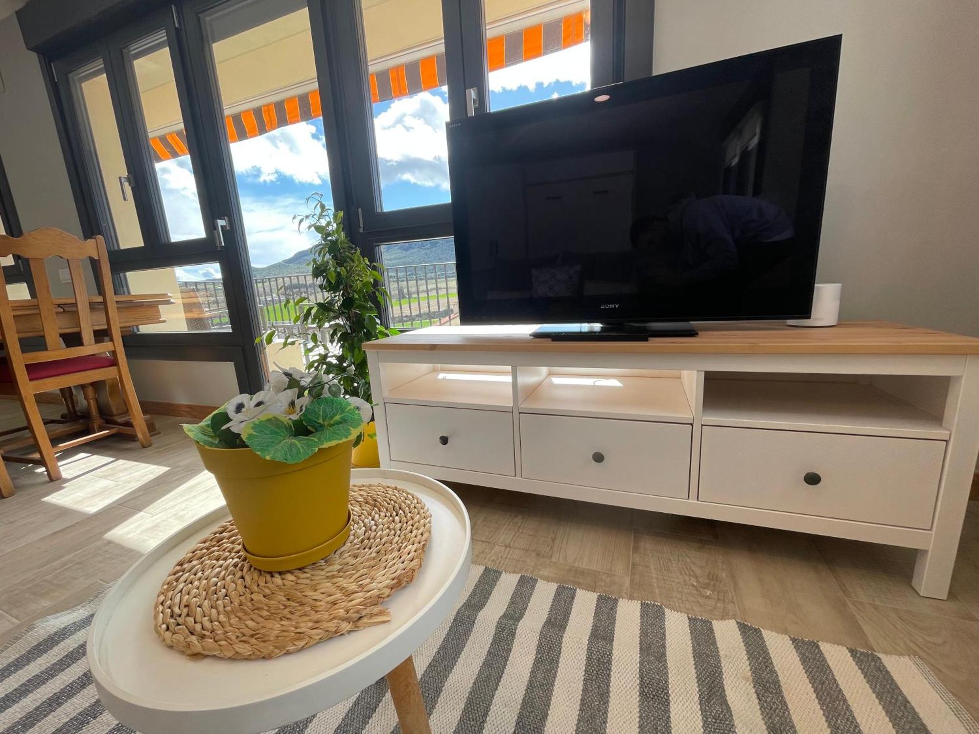 Apartamentos Montejurra Айеги Экстерьер фото