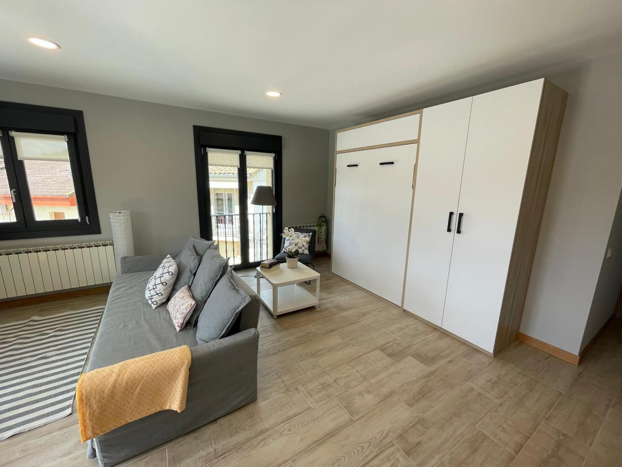 Apartamentos Montejurra Айеги Экстерьер фото