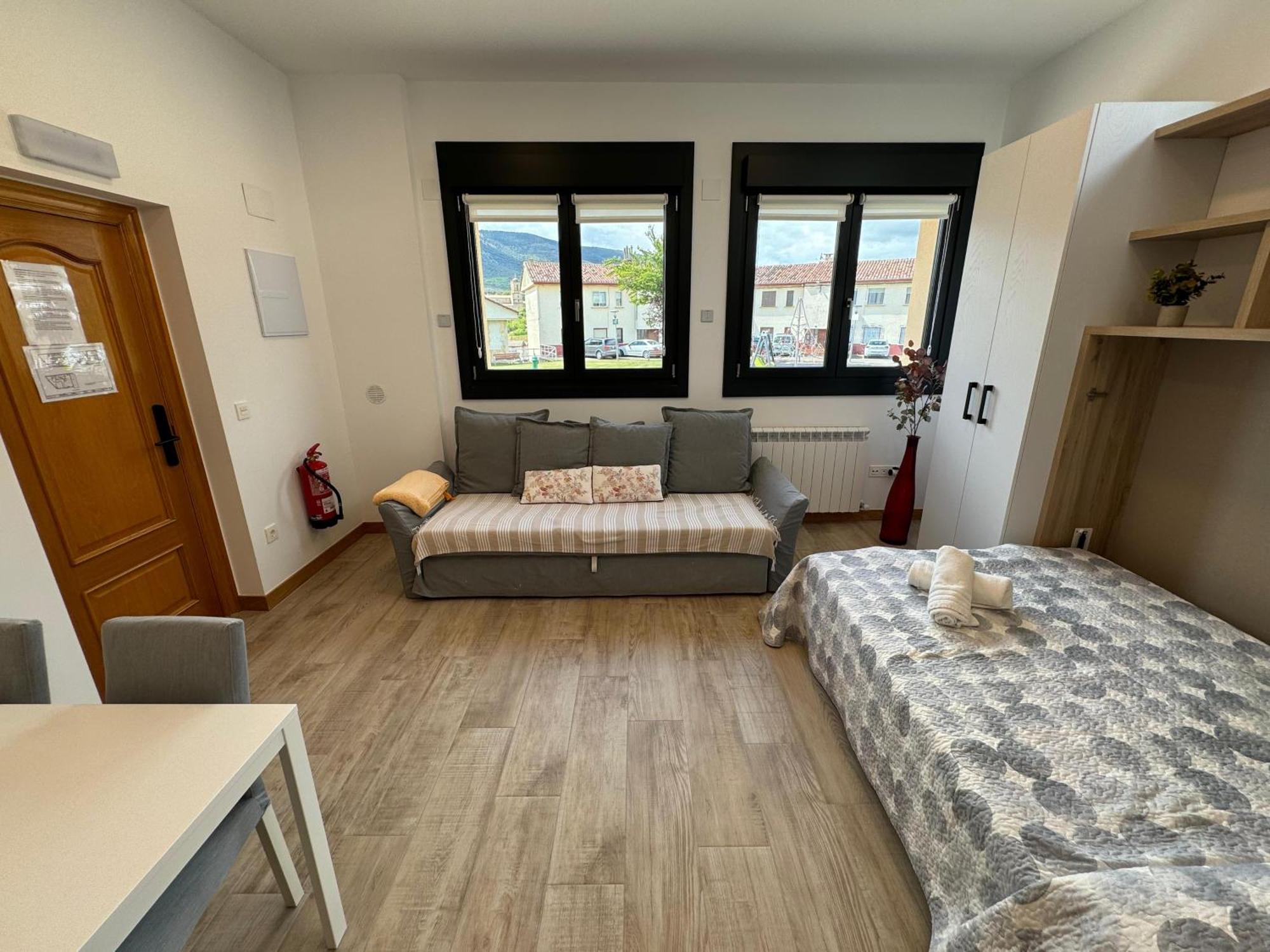 Apartamentos Montejurra Айеги Экстерьер фото
